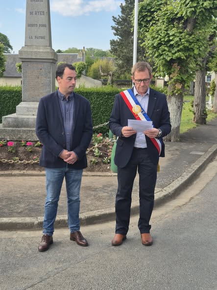 Discours du maire au monument aux morts de Ryes